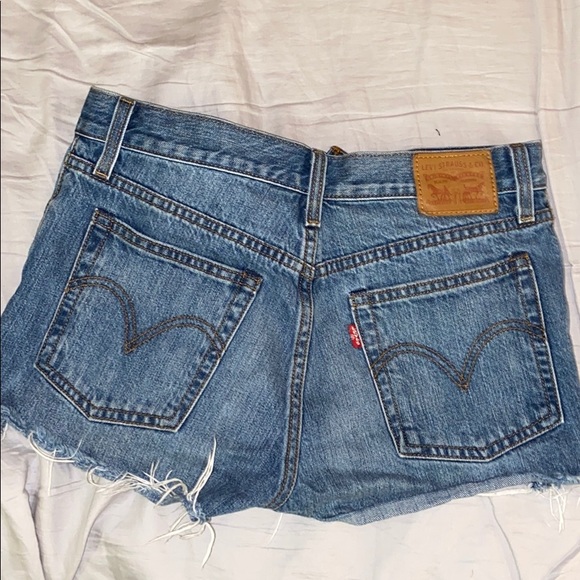 Levi’s medium wash jean shorts - Picture 2 of 2
